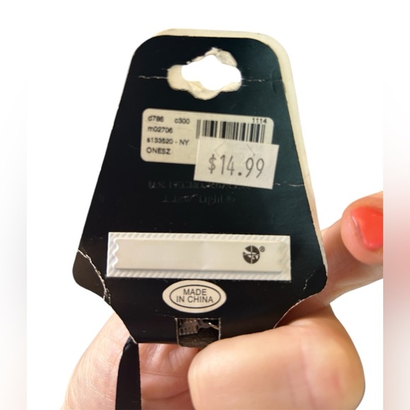 Long Red and Black Beaded Necklace - Picture 2 of 2